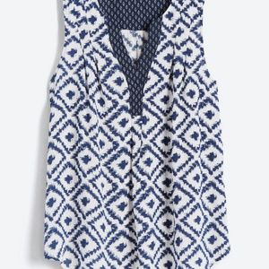 SKIES ARE BLUE  Zina Split Neck Top size 1X